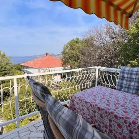 Valentinovo - One Bedroom With Sea View A Apartmán Klenovica