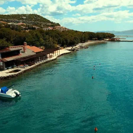 Valentinovo - One Bedroom With Sea View A Apartamento *