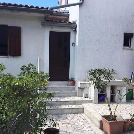 Valentinovo - One Bedroom With Sea View A Apartamento